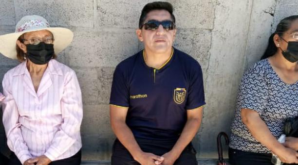 Rolando Maila es uno de los sobrevivientes de La Comuna, perdió su pierna y ahora tiene una prótesis. Foto: cortesía