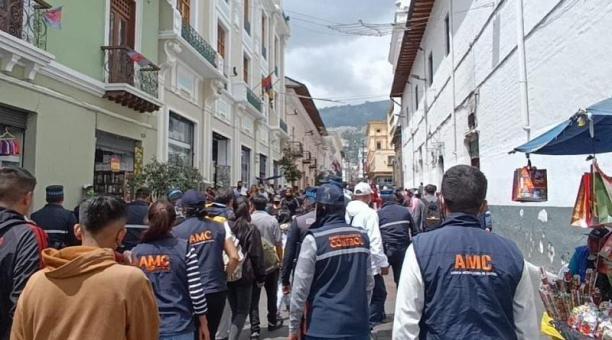 En las administraciones zonales se realizan controles de comercio. Foto cortesía Municipio de Quito.