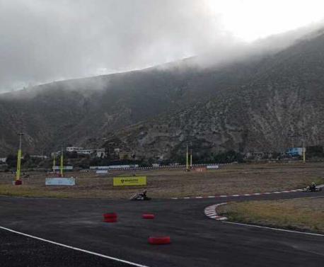 La pista de karting de EKA es amplia, por lo que hay chance de darse algunas vueltas. Foto: Roxana Madrid / ÚN