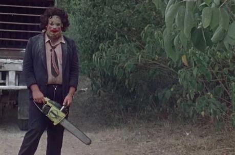 Gunnar Hansen en la escena  The Texas Chain Saw Massacre (1974). Foto: IMDB
