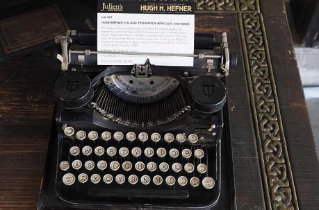 La máquina de escribir utilizada por Hefner  se vendió por USD 162 500. Foto: AFP