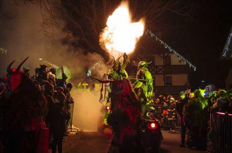 El pasado 30 de noviembre los Krampus llenaron las calles de Eslovenia. Foto: AFP