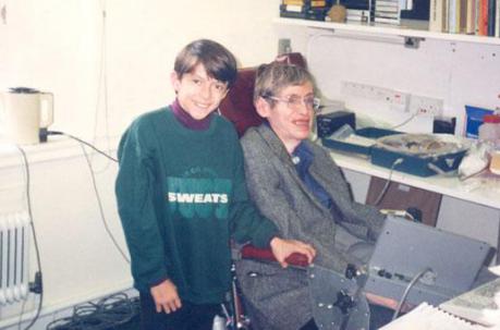 Imagen del 27 de octubre de 1993 que muestra a Stephen Hawking junto a Juan Carlos Vela. Foto: Archivo/ ÚN