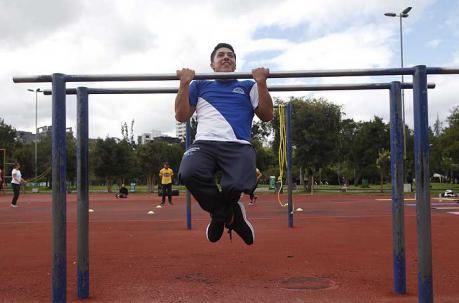 Jonathan en un entrenamiento en el parque La Carolina, la semana pasada. Foto: Patricio Terán / ÚN