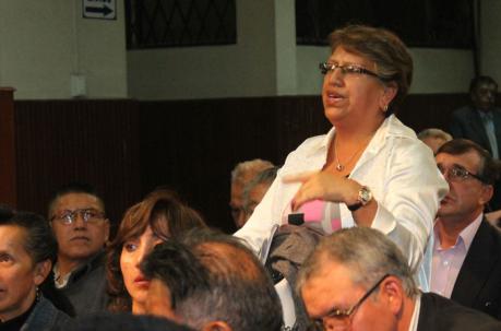 En las sesiones de la Federación de Ligas, Yolanda Obando está presente.
