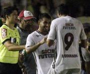 Sornoza celebra una de sus anotaciones en favor del Fluminense por la Copa de Brasil. Foto: Tomada del Portal Oficial
