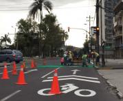 Esta semana se realizaron trabajos de señalización en la avenida 12 de Octubre y Veintimilla. Foto: Ana Guerrero / ÚN