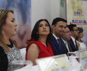 El CNE entregó las credenciales a los legisladores electos por Pichincha. Foto: ÚN