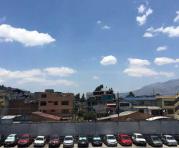 Fotografía del cielo de Quito tomada desde las instalaciones de Últimas Noticias