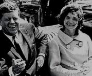 Una de las últimas fotografías de JFK y su esposa Jacqueline, antes de ser asesinado en Dallas, Texas. Foto: Archivo