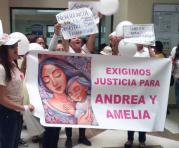 Familiares de las niñas protestaron el jueves. Foto: Andrés García / ÚN