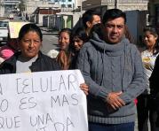 Vecinos de Calderón protestaron ayer por el crimen. Foto: Eduardo Terán / ÚN