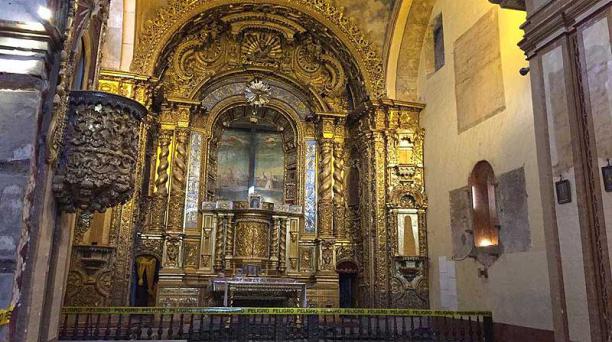 Este es el retablo mayor de la Capilla de Cantuña. También será restaurado. Foto: Ana Guerrero / ÚN